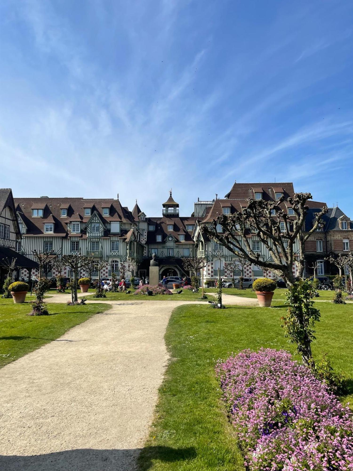 Le Pullman Apartment Deauville